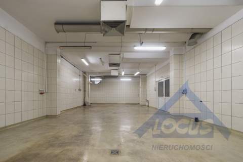 Magazyn z biurem, Bielany