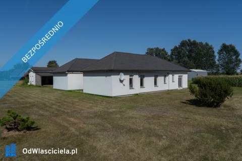 Dom parterowy 235 m2, 2 garaże, działka 2.500m2