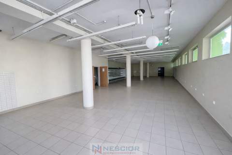 Budynek usługowy z potencjałem Mokobody 746m2