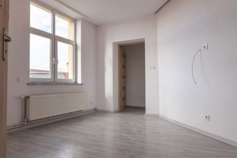 74 m w kamienicy bezczynszowe centrum Obornik
