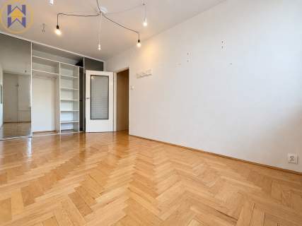 OS. OŚWIECENIA 4 pokoje, kuchnia, duży metraż, dla rodziny, balkon