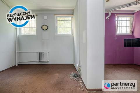 Lokal 60 m2, duże witryny, centrum Gdyni