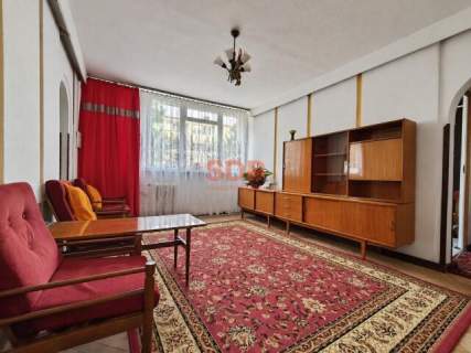 Wygodny układ 3 pokoje balkon