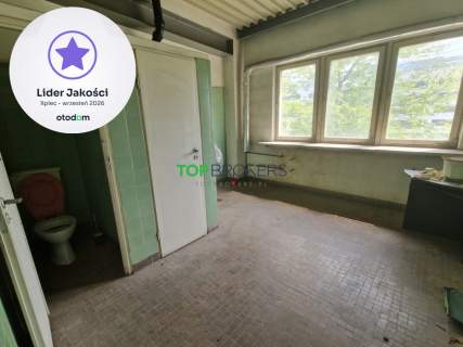 Przestronne biuro lub hostel winda