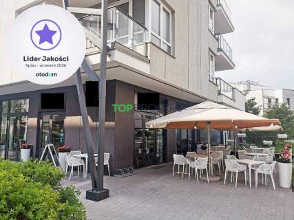 Przestronny lokal gastronomiczny blisko ulicy