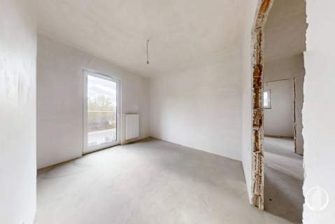 Trzypokojowe mieszkanie w stanie deweloperskim