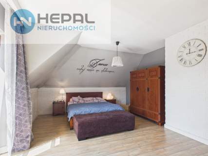 Dom 140 m przy lesie, Herby k. Kielc