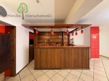 Dom z lokalem gastronomicznym 229 m2 620 m2 działki centrum 