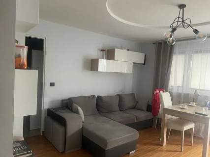 3 pokoje 70 m Os. Oświecenia Balkon Piwnica