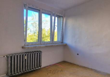 2 pokoje OSOBNA KUCHNIA balkon DO REMONTU