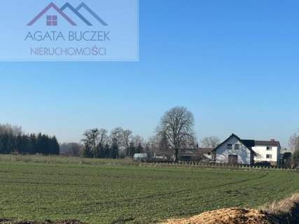 Gm. Długołęka, grunt pod zab. jednorodzinną, 8 lokali