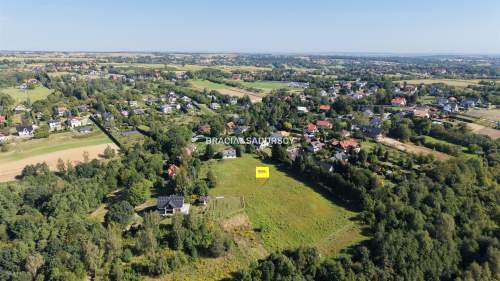 Brzozówka, gm. Zielonki 1,1ha media