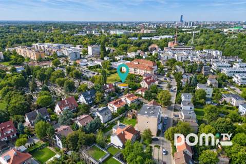 Działka 485m2, budynek 242 m2, możliwość rozbudowy