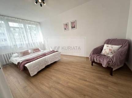 4 POKOJE z jasną kuchnią w centrum miasta