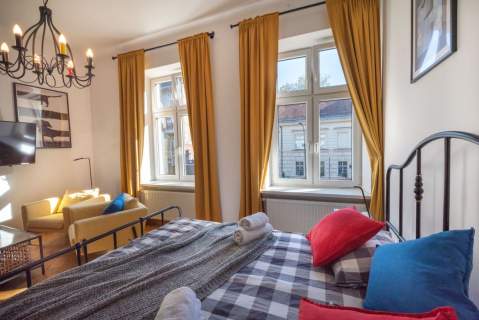 Cisza, styl i klimat Starego Miasta, komfortowe 40