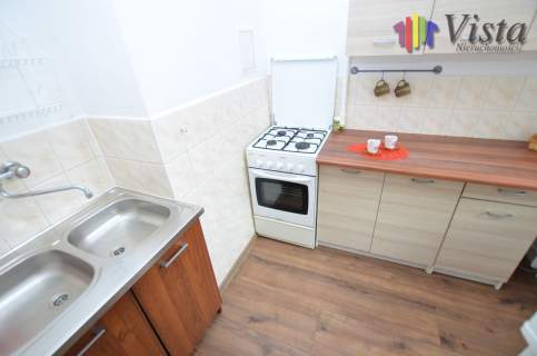 2 Ładne pokoje , duży balkon