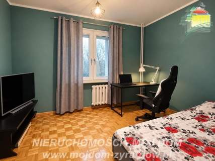 Gotowe do zamieszkania M-3 na Osiedlu Wschód, duży balkon.