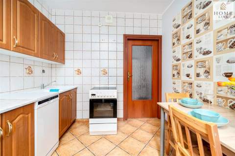 2 POKOJE/1P/ZAMKNIĘTE OSIEDLE PIŁSDUSKIEGO 60B 