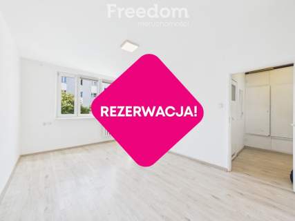 Przytulna kawalerka z oddzielną kuchnią i piwnicą
