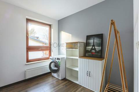 Mieszkanie ok 100 m2/ Balkon/ 2 poziomowe