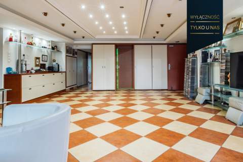 Apartament 200 m z basenem Straszyn 2w1