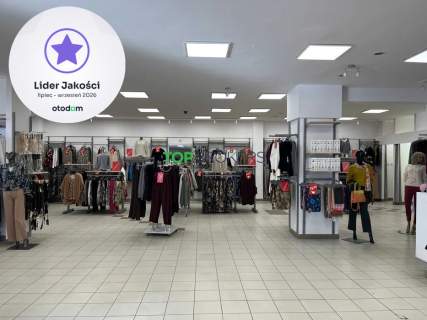 Przestronny lokal przy ruchliwej ulicy, metro