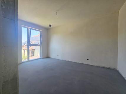 Dom z ogrodem 96 m 2 miejsca w cenie