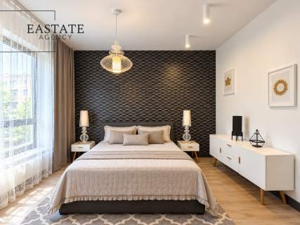 Elegancki apartament z loggią i 2 miejscami postojowymi w Wilanowie