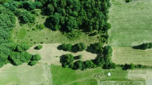 Działka rolna z dopuszczeniem zabudowy zagrodowej 2393 m2