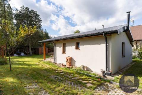 513 M NOWY DOMEK CAŁOROCZNY 35 M BASEN 