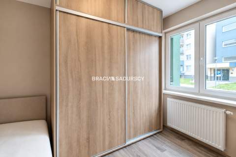 2 POK DUŻY BALKON MIEJSCE POSTOJOWE UL.NIEBYŁA