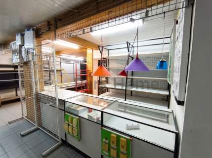 Lokal handlowo- usługowy w centrum miasta