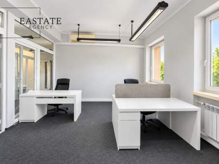 Magazyn 237 m2 parking biura