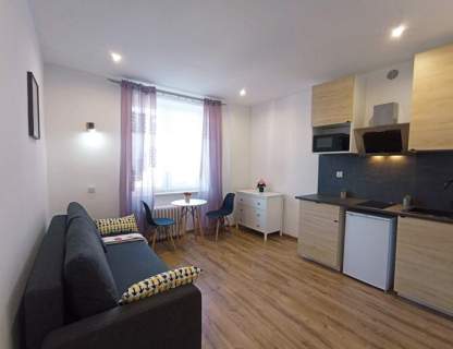 Wynajmę kawalerkę pet friendly,Al.Niepodległości 5