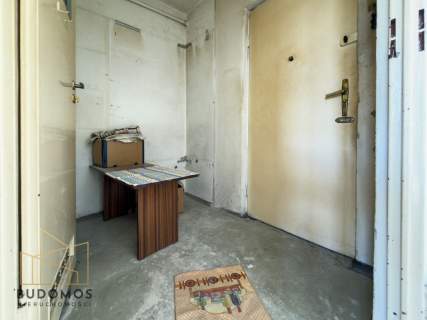 Mieszkanie do remontu - 28 m , balkon, I piętro