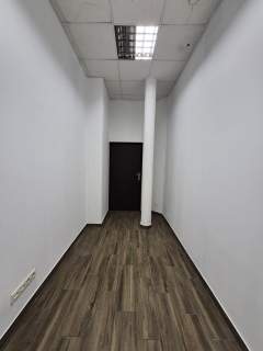Lokal parterowy usługowo-handlowy 137 m do wynajęcia I Łódź Centr