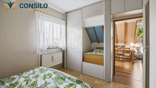 DOM WOLNOSTOJĄCY DZIAŁKA 8 AR NIEPOŁOMICE OGROD