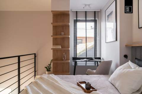Wykończony apartament z antresolą i balkonem