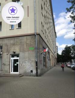 Przestronny, narożny lokal z witrynami