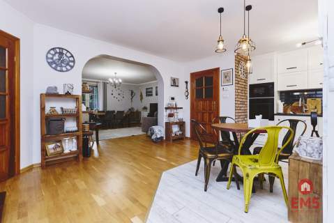 Dom 247 m , 9 pokoi, garaż i sauna   Suwałki