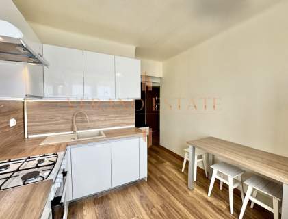 1 piętro 42,7 m Po remoncie Centrum