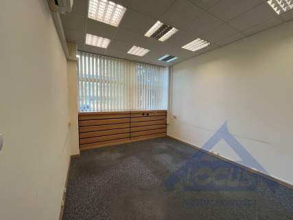 Magazyn z biurem, Bielany