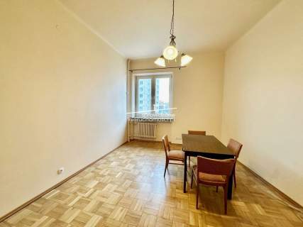 Po REMONCIE - Powojenna KAMIENICA z WINDĄ - Stary Mokotów