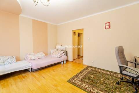 2 POKOJE 52 m2 II PIĘTRO OS. SIKORSKIEGO