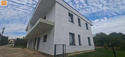 Miechów,widokowa okolica,dom z garażem