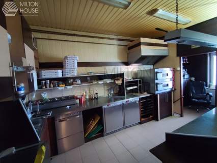  Centrum pilawy - budynek handlowo-gastronomiczny 