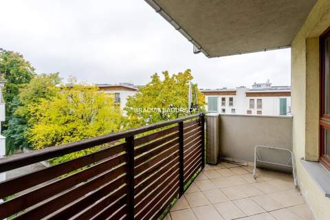Ruczaj 52m2 2pok. oddzielna kuchnia 2 balkony