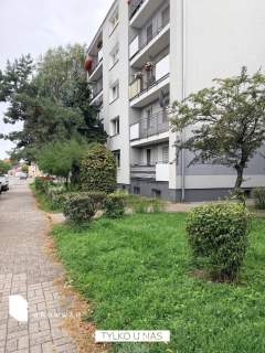Wygodny układ, balkon i widok na zieleń