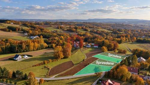 15 ar przy drodze powiatowej, 8 km od Ropczyc