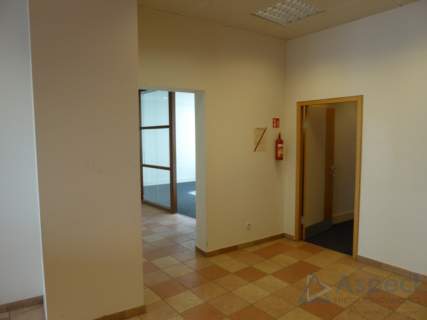 Lokal w ruchliwym miejscu, 174 m2, Pomorzany